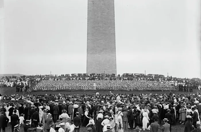 Framed Print : Confederate Reunion - Human Flag On Monument Grounds, 1917. Creator: Harris & Ewing. Confederate Reunion - Human Flag On Monument Grounds, 1917. Creator: Harris & Ewing Framed Print : Confederate Reunion - Human Flag On Monument Grounds, 1917. Creator: Harris & Ewing. Confederate Reunion - Human Flag On Monument Grounds, 1917. Creator: Harris & Ewing
