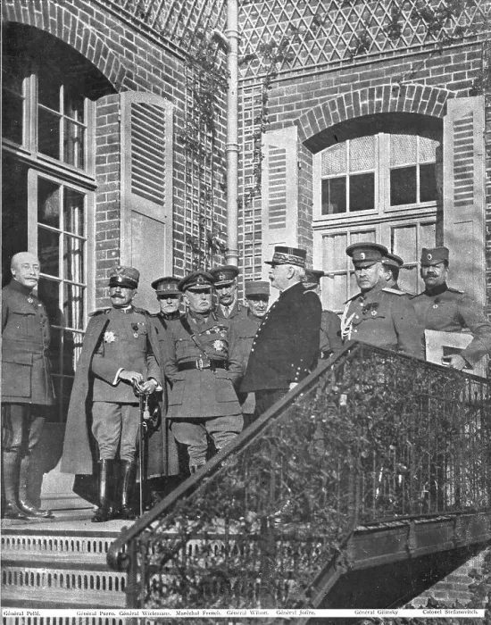 Framed Print : Conferences Interalliees; Un conseil de Guerre au grand quartier general Francais, 1915 (1924). Creator: Unknown Framed Print : Conferences Interalliees; Un conseil de Guerre au grand quartier general Francais, 1915 (1924). Creator: Unknown
