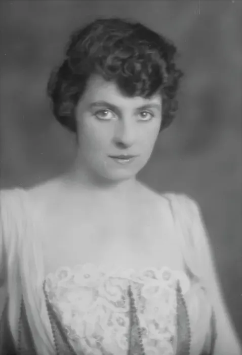 Framed Print : Congdon, D.E. Mrs. portrait photograph, 1915 July 23. Creator: Arnold Genthe Framed Print : Congdon, D.E. Mrs. portrait photograph, 1915 July 23. Creator: Arnold Genthe