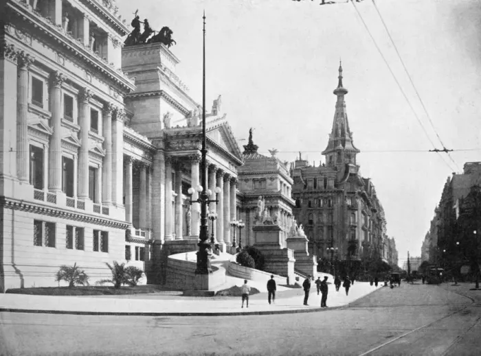 Framed Print : Congress Hall and Avenida Callao, Buenos Aires, Argentina Framed Print : Congress Hall and Avenida Callao, Buenos Aires, Argentina