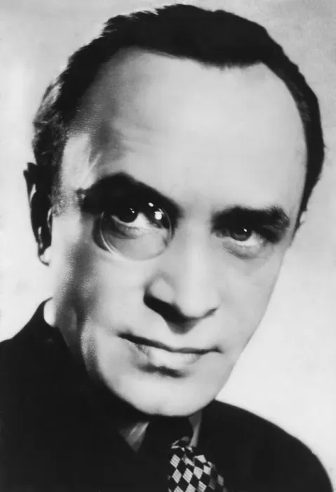 Framed Print : Conrad Veidt (1893-1943), German actor, c1930s-c1940s Framed Print : Conrad Veidt (1893-1943), German actor, c1930s-c1940s