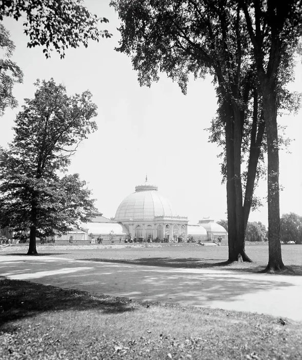 Framed Print : Conservatory on Belle Isle [Park], exterior, Detroit, Mich. between 1900 and 1910. Creator: Unknown
