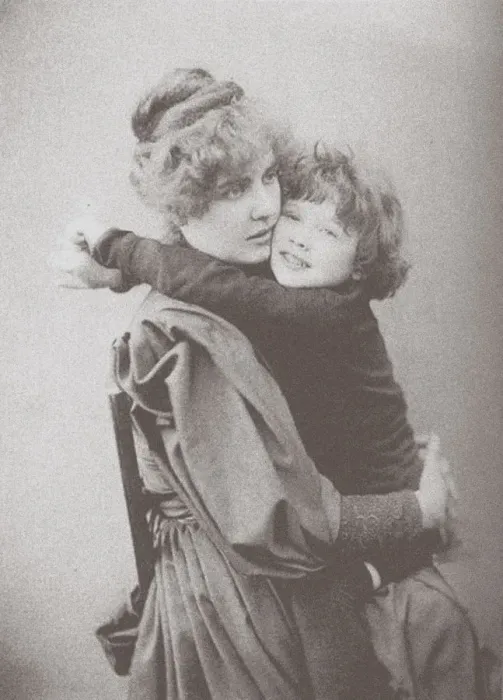 Framed Print : Constance Wilde with son Cyril. Artist: Anonymous Framed Print : Constance Wilde with son Cyril. Artist: Anonymous