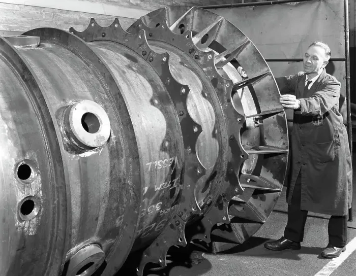 Framed Print : Construction of deep sea inspection chambers, Markham & Co, Chesterfield, Derbyshire, 1966 Framed Print : Construction of deep sea inspection chambers, Markham & Co, Chesterfield, Derbyshire, 1966