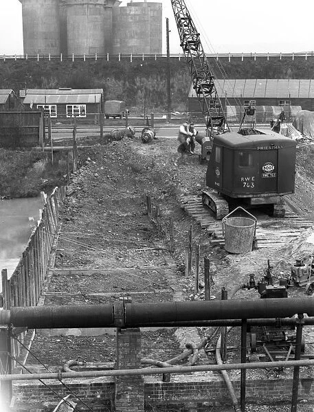 Construction of the reservoir, Manvers Main Colliery, Wath upon Dearne, South Yorkshire, 1955
