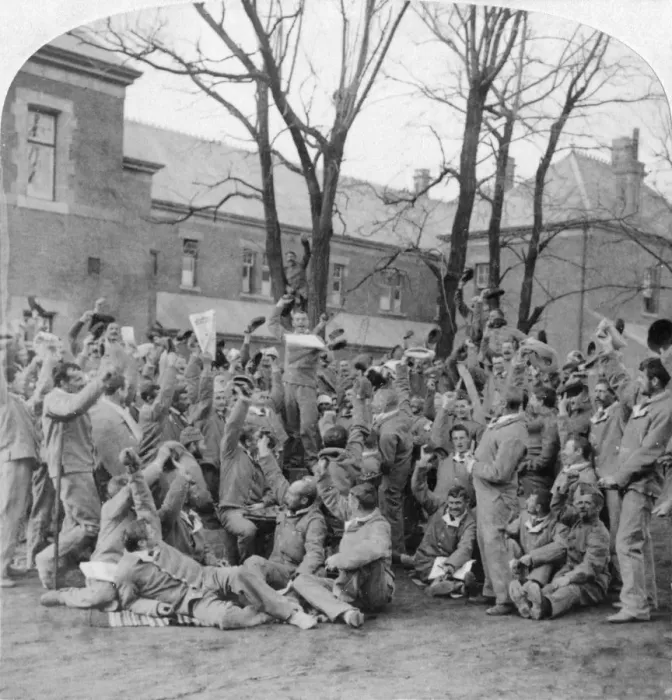 Framed Print : Convalescent soldiers, general hospital no 10, Bloemfontein, South Africa, Boer War, 1901. Artist: Underwood & Underwood Framed Print : Convalescent soldiers, general hospital no 10, Bloemfontein, South Africa, Boer War, 1901. Artist: Underwood & Underwood