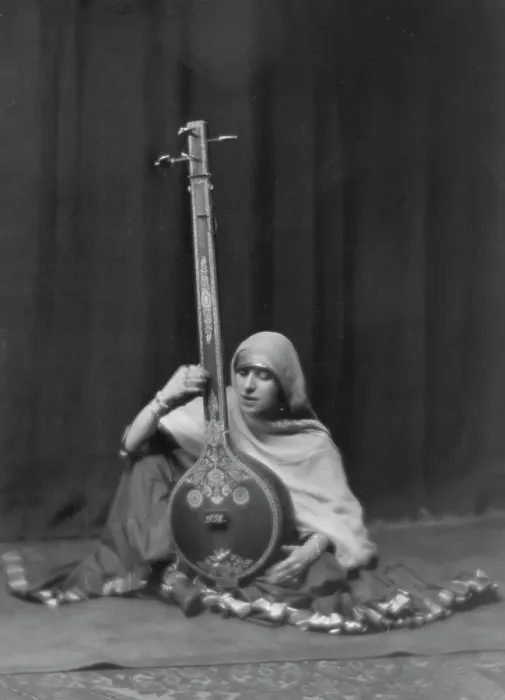 Framed Print : Coomarasumay, Ananda, Mrs. (Ratan Devi), portrait photograph, 1916 Mar. 14. Creator: Arnold Genthe Framed Print : Coomarasumay, Ananda, Mrs. (Ratan Devi), portrait photograph, 1916 Mar. 14. Creator: Arnold Genthe