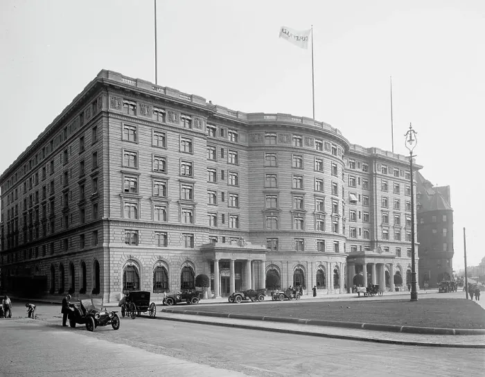 Framed Print : Copley Plaza Hotel, Boston, Mass. c.between 1910 and 1920. Creator: Unknown Framed Print : Copley Plaza Hotel, Boston, Mass. c.between 1910 and 1920. Creator: Unknown