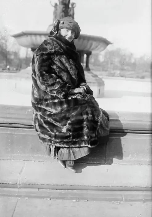 Framed Print : Cora Chase, between c1915 and c1920. Creator: Bain News Service Framed Print : Cora Chase, between c1915 and c1920. Creator: Bain News Service