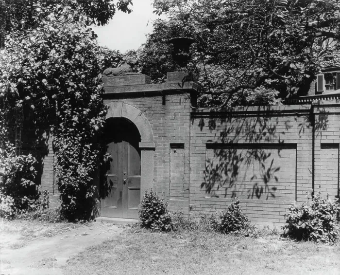 Framed Print : Corcoran House, at NE corner of Conn. and H, N.W. Washington, D.C. c1900. Creator: Frances Benjamin Johnston Framed Print : Corcoran House, at NE corner of Conn. and H, N.W. Washington, D.C. c1900. Creator: Frances Benjamin Johnston