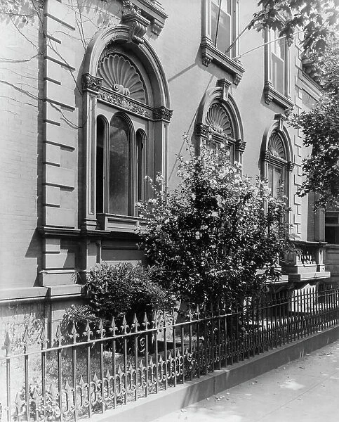 Corcoran House, at NE corner of Conn. and H, N.W. Washington, D.C. c1900. Creator: Frances Benjamin Johnston