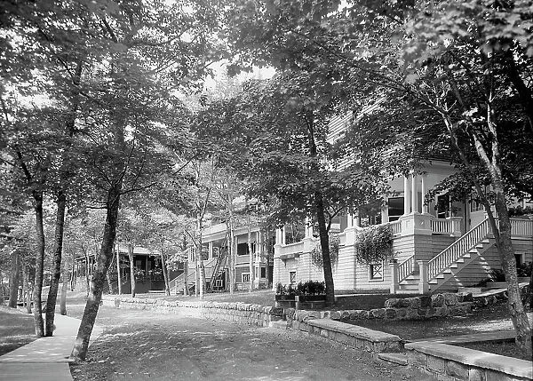Cottages at Harbor Point, Mich. c1906. Creator: Unknown