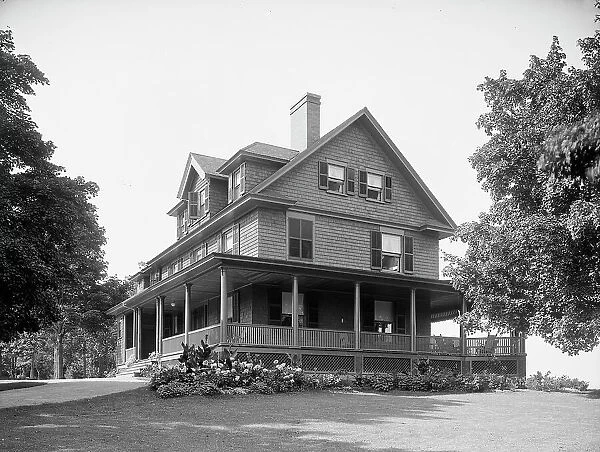 One of the cottages, Hotel Champlain, N.Y. between 1900 and 1910. Creator: Unknown