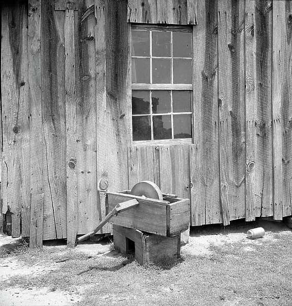 Side of a cotton cabin in Georgia, 1936. Creator: Dorothea Lange