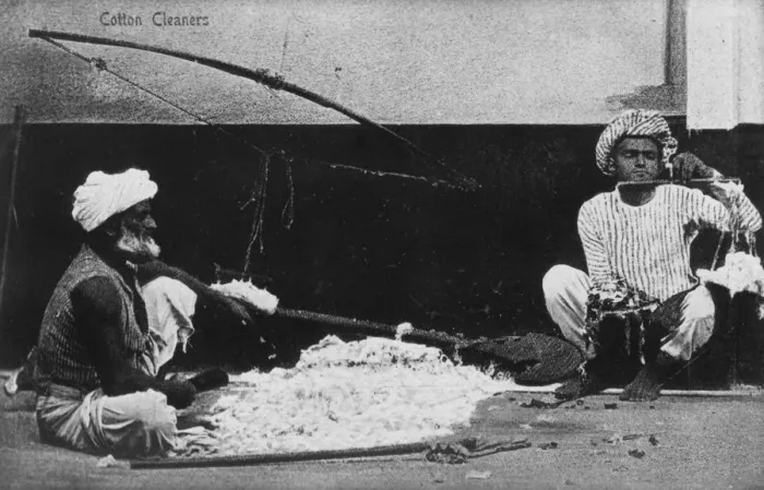 Framed Print : Cotton cleaners, India, 20th century Framed Print : Cotton cleaners, India, 20th century