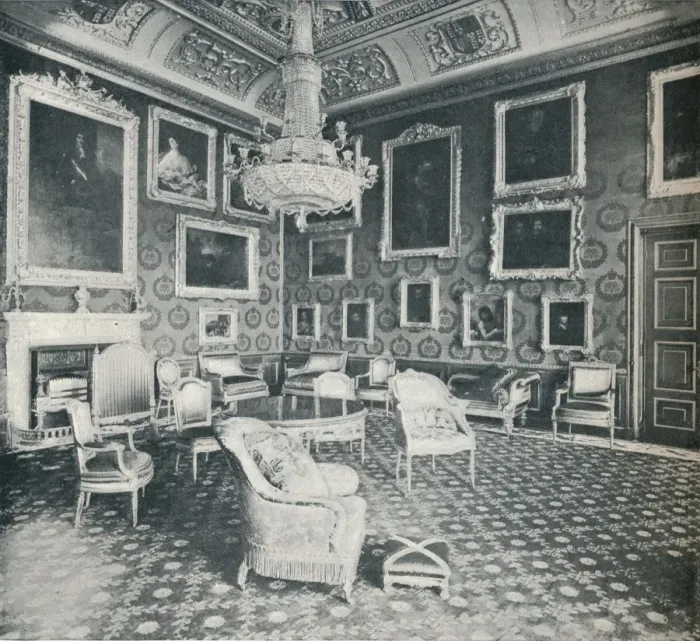 Framed Print : The Council Chamber Windsor Castle, c1899, (1901). Artist: Eyre & Spottiswoode Framed Print : The Council Chamber Windsor Castle, c1899, (1901). Artist: Eyre & Spottiswoode