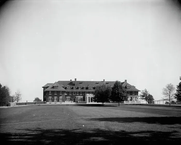 Framed Print : Country club, Grosse Pointe, Detroit, Mich. c1908. Creator: Unknown Framed Print : Country club, Grosse Pointe, Detroit, Mich. c1908. Creator: Unknown