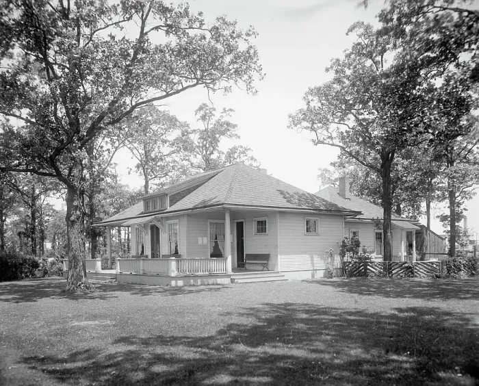 Framed Print : Country club, rear view, Walkerville, Ont. between 1905 and 1915. Creator: Unknown Framed Print : Country club, rear view, Walkerville, Ont. between 1905 and 1915. Creator: Unknown