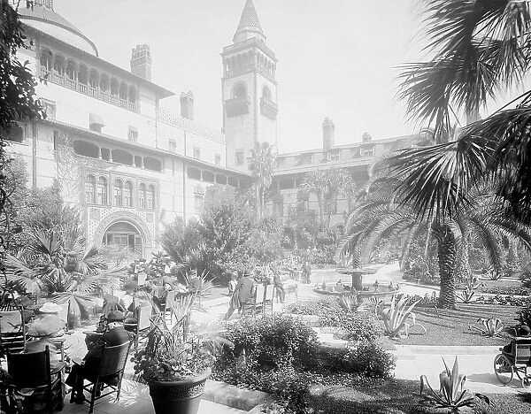 Court of the Ponce de Leon, St. Augustine, Fla. between 1900 and 1920. Creator: Unknown
