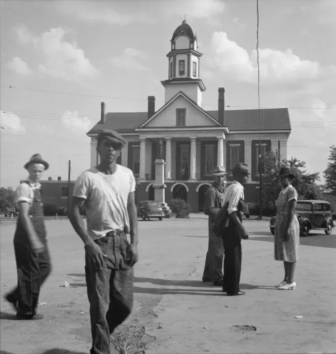Framed Print : Courthouse, Pittsboro, North Carolina, 1939. Creator: Dorothea Lange Framed Print : Courthouse, Pittsboro, North Carolina, 1939. Creator: Dorothea Lange
