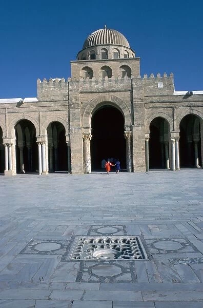 Courtyard of the Great Mosque in Kairoun, 7th century