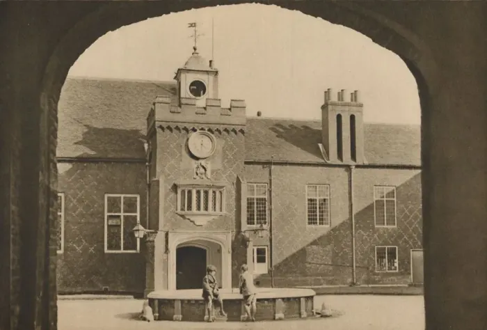 Framed Print : Courtyard and Main Entrance to the Bishop of Londons Palace at Fulham, c1935. Creator: Unknown Framed Print : Courtyard and Main Entrance to the Bishop of Londons Palace at Fulham, c1935. Creator: Unknown