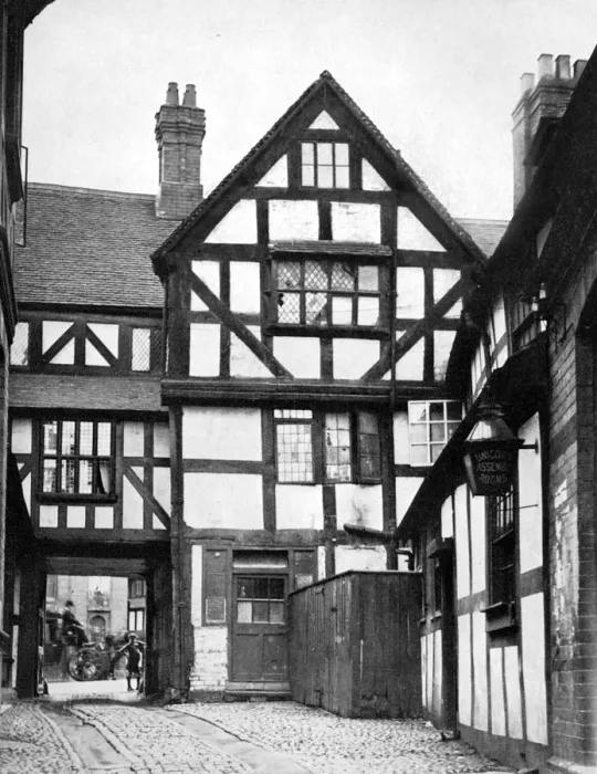 Framed Print : Courtyard of the Unicorn Inn, Shrewsbury, Shropshire, England, 1924-1926. Artist: Herbert Felton