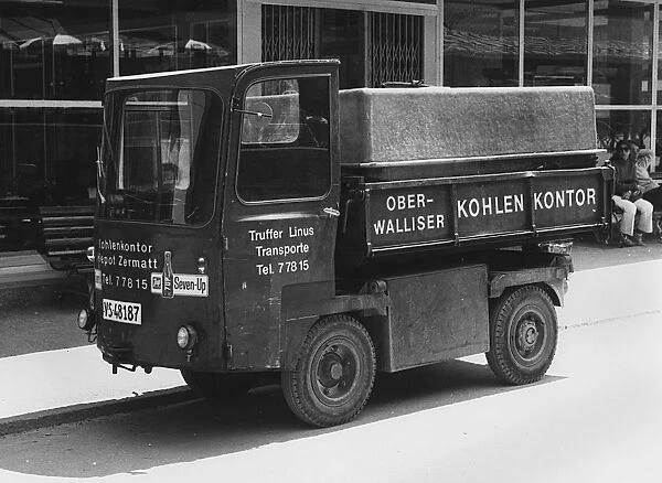 Coventry Climax electric truck. Creator: Unknown