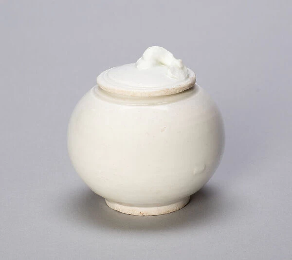 Covered Globular Jar, Song dynasty (960-1279). Creator: Unknown