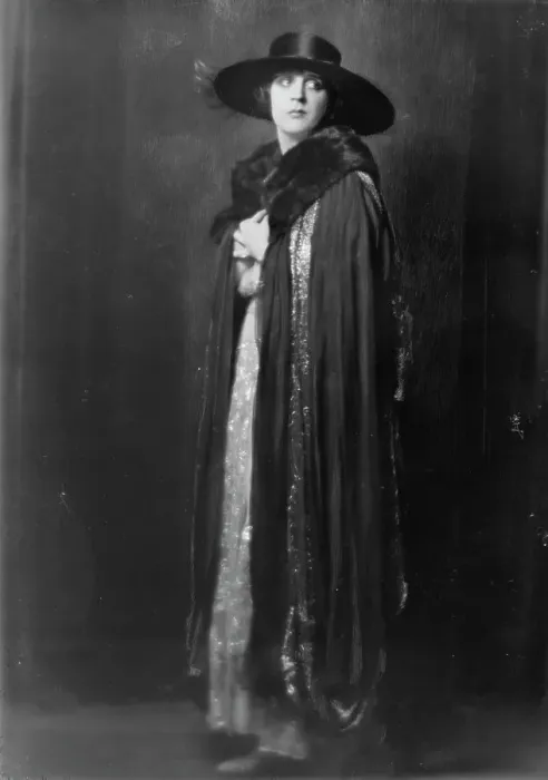 Framed Print : Cowl, Jane, Miss, portrait photograph, 1917 Sept. 17. Creator: Arnold Genthe Framed Print : Cowl, Jane, Miss, portrait photograph, 1917 Sept. 17. Creator: Arnold Genthe