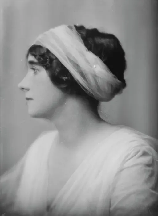 Framed Print : Cox, Marion, Miss (Mrs. J.W. Cox), portrait photograph, 1915 May 17. Creator: Arnold Genthe Framed Print : Cox, Marion, Miss (Mrs. J.W. Cox), portrait photograph, 1915 May 17. Creator: Arnold Genthe
