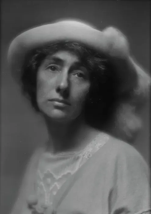 Framed Print : Craig, Anna T. Mrs. portrait photograph, 1913. Creator: Arnold Genthe Framed Print : Craig, Anna T. Mrs. portrait photograph, 1913. Creator: Arnold Genthe
