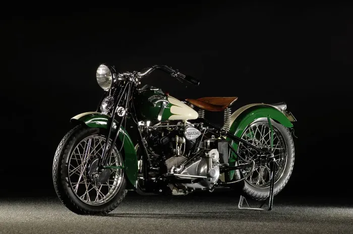 Framed Print : Crocker big tank V twin 1937. Artist: Simon Clay Framed Print : Crocker big tank V twin 1937. Artist: Simon Clay