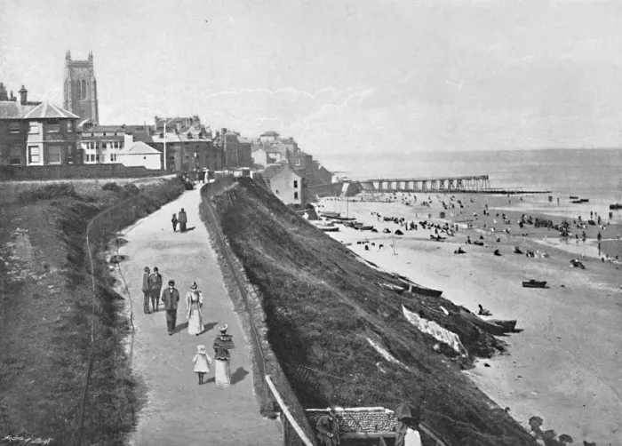 Framed Print : Cromer, c1896. Artist: T Mack Framed Print : Cromer, c1896. Artist: T Mack