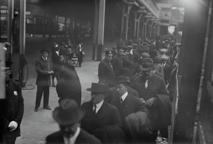 Framed Print : Crowd entering Polo Grounds gates for Game 1 of 1913 World Series (baseball), 1913. Creator: Bain News Service Framed Print : Crowd entering Polo Grounds gates for Game 1 of 1913 World Series (baseball), 1913. Creator: Bain News Service