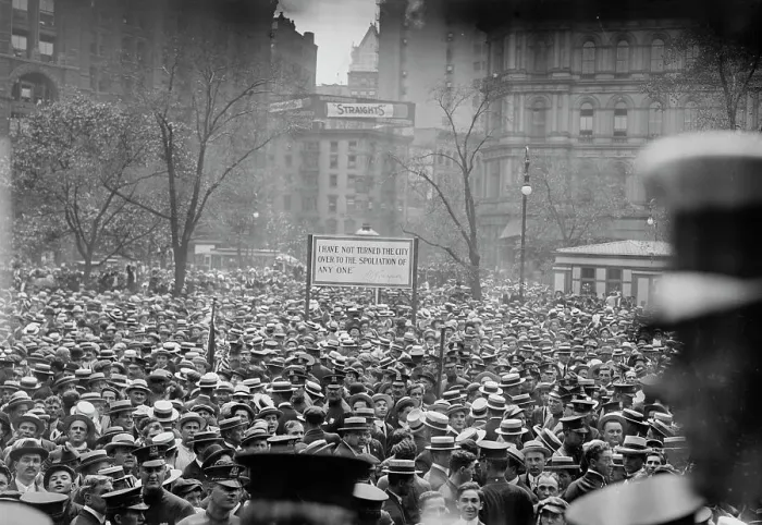 Framed Print : Crowd at Gaynor notification 9 / 3 / 13, 1913. Creator: Bain News Service Framed Print : Crowd at Gaynor notification 9 / 3 / 13, 1913. Creator: Bain News Service
