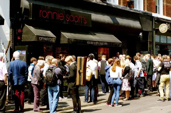 Framed Print : Crowd Scene, Ronnie Scotts, Soho, London, 5th June 2016. Artist: Brian O Connor Framed Print : Crowd Scene, Ronnie Scotts, Soho, London, 5th June 2016. Artist: Brian O Connor