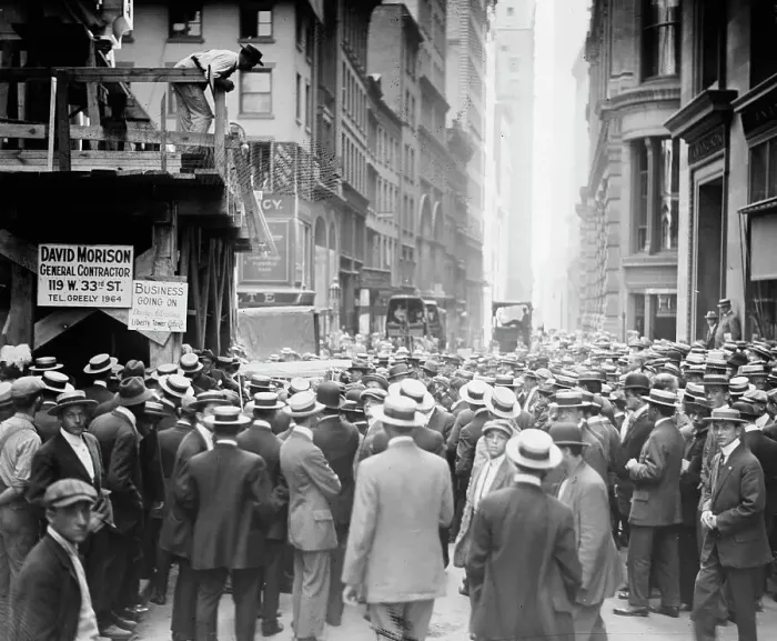 Framed Print : Crowd waiting for Gibson, 1912. Creator: Bain News Service Framed Print : Crowd waiting for Gibson, 1912. Creator: Bain News Service