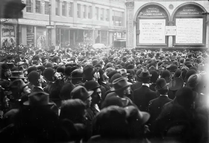 Framed Print : Crowd watching playograph, World Series, 1911, 1911. Creator: Bain News Service Framed Print : Crowd watching playograph, World Series, 1911, 1911. Creator: Bain News Service
