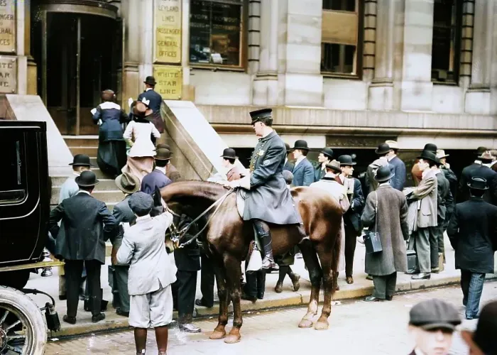 Framed Print : Crowd in front of White Star offices, 1912. Creator: Bain News Service