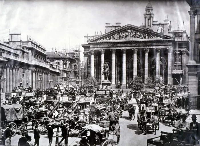Framed Print : Crowded street scene in front of the Royal Exchange, London, c1900 Framed Print : Crowded street scene in front of the Royal Exchange, London, c1900
