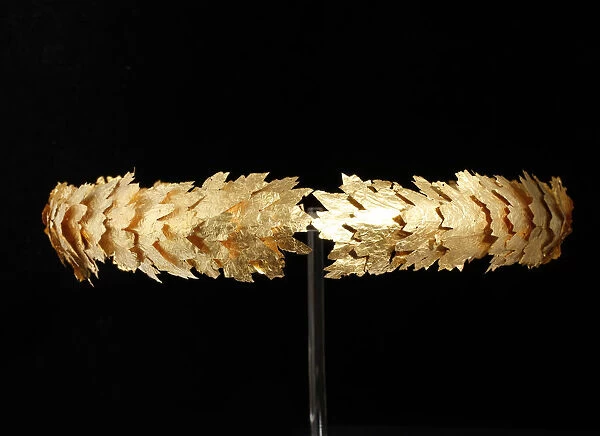 Crown with gold oak leaves, 2th century BC. Creator: Classical Antiquities
