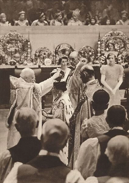 The crowning of Queen Elizabeth, wife of King George VI, 1937