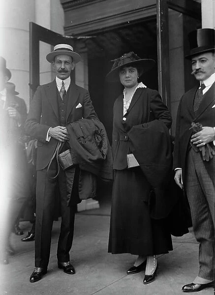 Cuban War Mission To The U.S. General Jose Martin [sic] And Wife, And Dr. Decespedes...1917 Creator: Harris & Ewing. Cuban War Mission To The U.S. General Jose Martin [sic] And Wife, And Dr. Decespedes...1917 Creator: Harris & Ewing