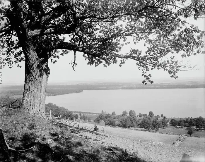 Framed Print : Culver[s] Lake, N.J. between 1900 and 1906. Creator: Unknown