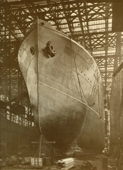 Framed Print : The Cunard Aurania (14, 000 Tons) on the Stocks at Newcastle-On-Tyne, c1930 Framed Print : The Cunard Aurania (14, 000 Tons) on the Stocks at Newcastle-On-Tyne, c1930