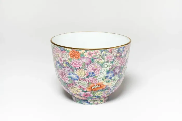 Framed Print : Cup with Thousand Flowers (Millefleurs) Design, Qing dynasty, Jiaqing reign (1796-1821) Framed Print : Cup with Thousand Flowers (Millefleurs) Design, Qing dynasty, Jiaqing reign (1796-1821)