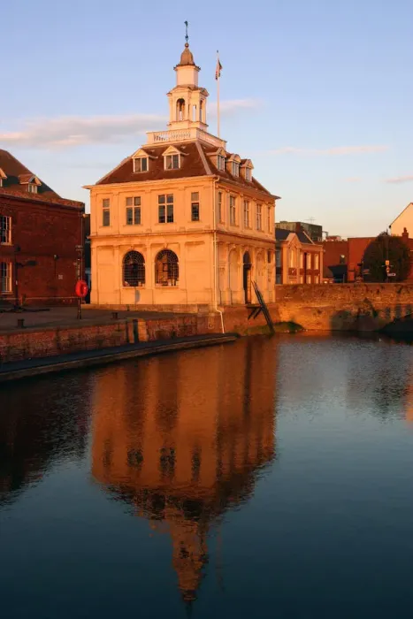 Framed Print : Custom House at dusk, Purfleet, Kings Lynn, Norfolk Framed Print : Custom House at dusk, Purfleet, Kings Lynn, Norfolk