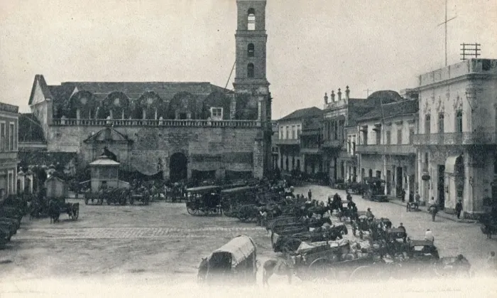 Framed Print : Custom House and Square, Havana, Cuba, c1900 Framed Print : Custom House and Square, Havana, Cuba, c1900