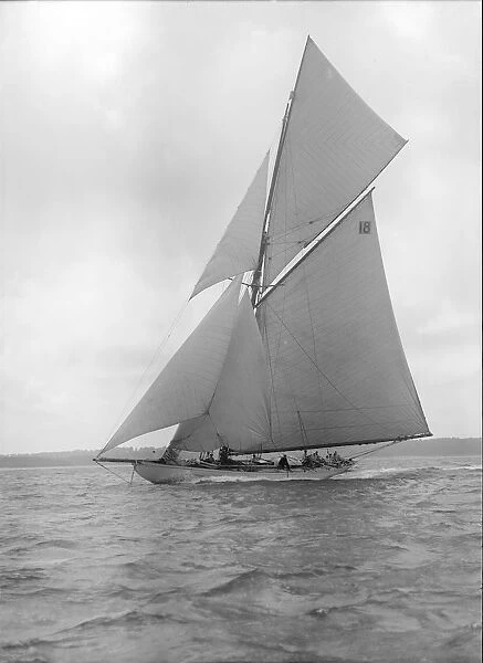 The cutter Onda sailing close-hauled, 1911. Creator: Kirk & Sons of Cowes